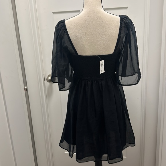 NWT Abercrombie Emerson Satin Dress - Picture 3 of 4
